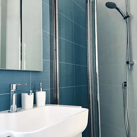 M411 - Marcelli, Nuovo Trilocale Con Corte Privata * Marcelli