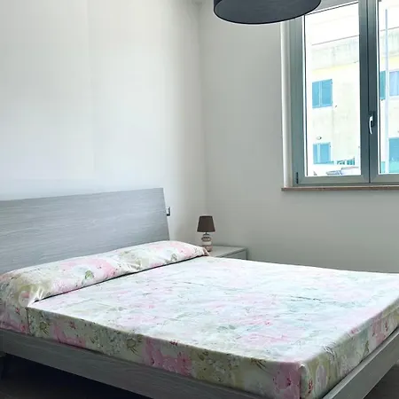 M411 - Marcelli, Nuovo Trilocale Con Corte Privata Apartament