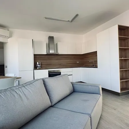 Apartamento M411 - Marcelli, Nuovo Trilocale Con Corte Privata Marcelli